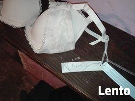 Witam mam na sprzedaż stanik nowy nie używany