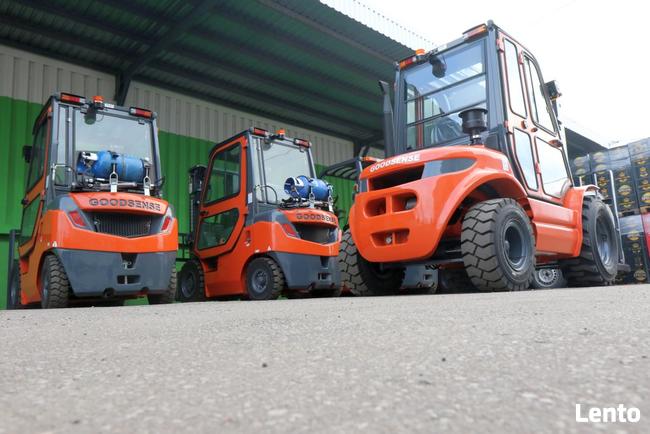 Terenowy Wózek widłowy Nowy 4x4 3,5 Tony 4WD Pełna Kabina