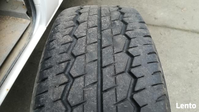 Opona Dunlop sp lt 30 225/70 R15 C