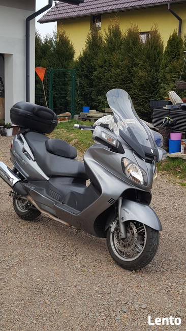 Suzuki Burgman Maxi Skuter 650cm