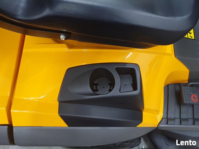 Traktorek ogrodowy Kosiarka +Zamiatarka nowa Stiga 7122 HWSY