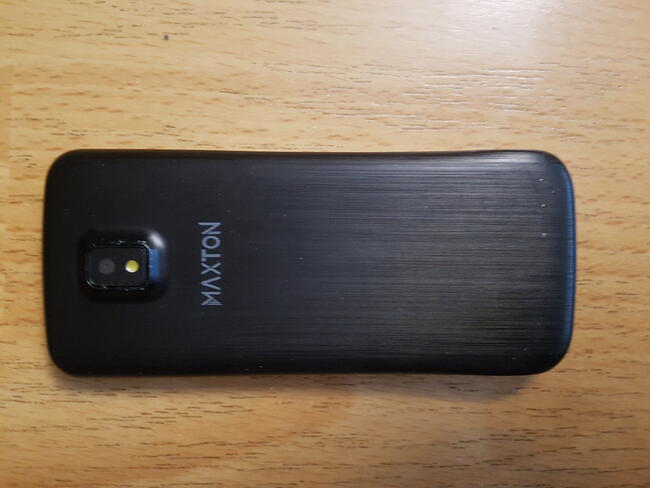 Telefon klawiszowy Maxton