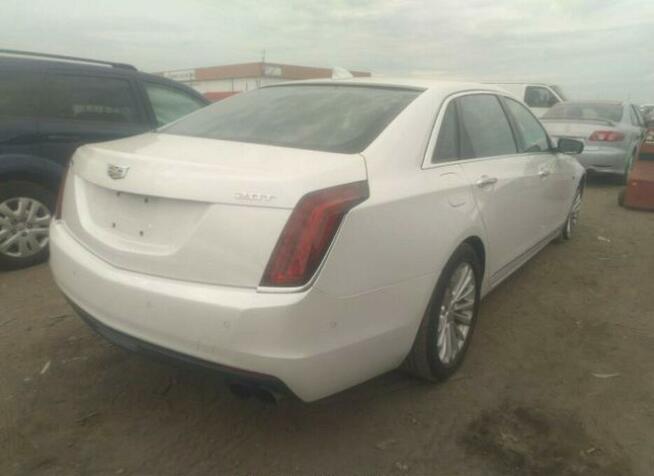 Cadillac CT6 2017, 2.0L, LUXURY, po kradzieży