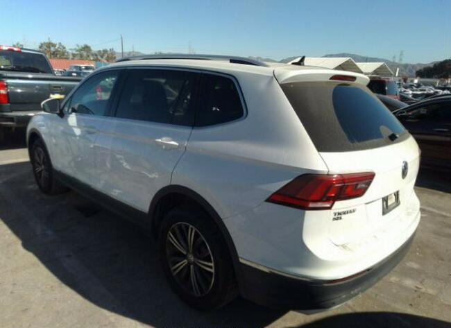 Volkswagen Tiguan 2019, 2.0L, 4x4, porysowany lakier