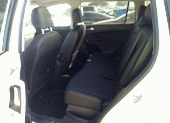 Volkswagen Tiguan 2019, 2.0L, 4x4, porysowany lakier