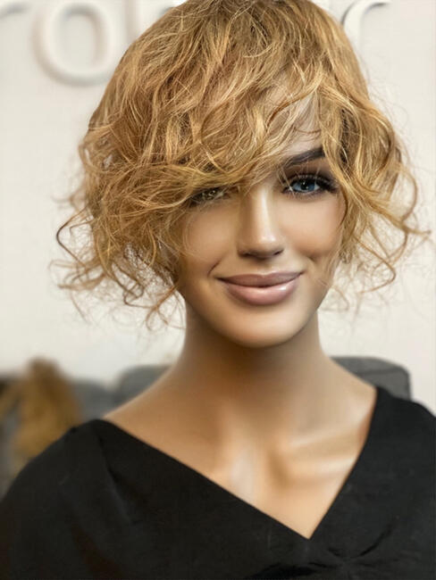 Niechirurgiczne uzupełnianie włosów - rekonstrukcja włosów