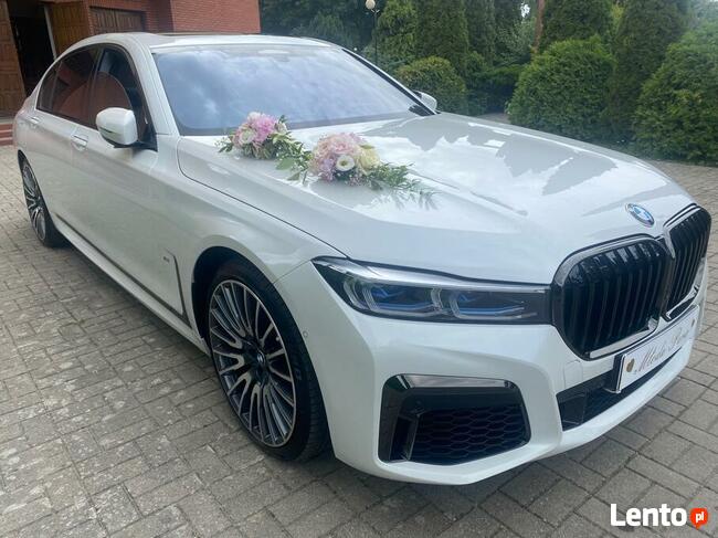 Auto do ślubu najnowsze BMW 750L LANG BIAŁA PERŁA