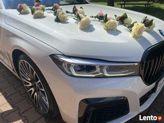Auto do ślubu najnowsze BMW 750L LANG BIAŁA PERŁA