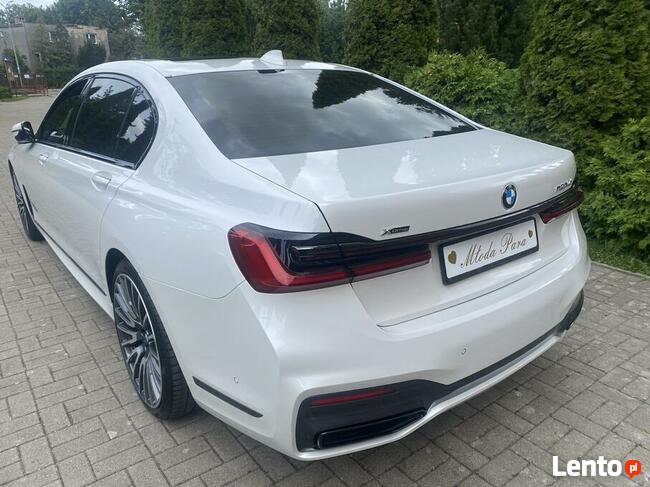 Auto do ślubu najnowsze BMW 750L LANG BIAŁA PERŁA