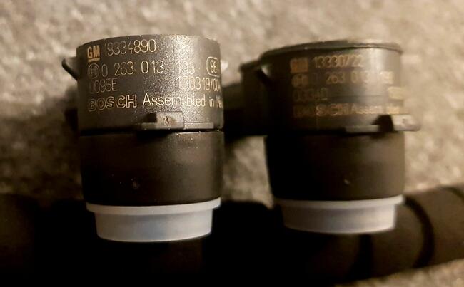 Czujnik parkowania Bosch Opel Astra J biały, brązowy