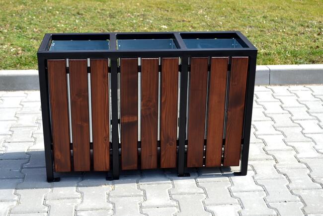 Kosz uliczny do segregacji śmieci stalowo- drewniany W108