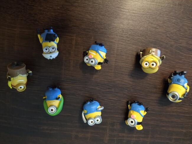Minionki figurki do zabawy
