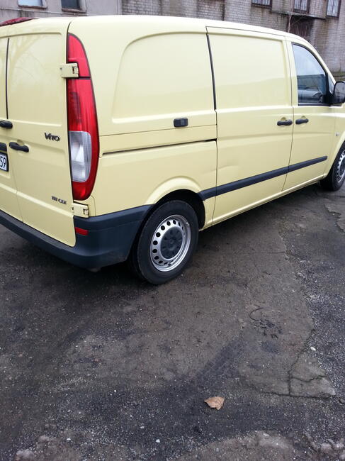 Mercedes Vito 2008 rok , ocynkowany do nadkoli