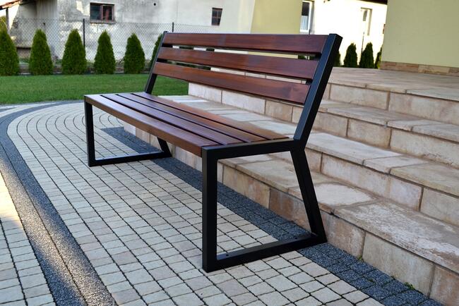 ławka uliczna ogrodowa miejska parkowa z oparciem W091 VIKI