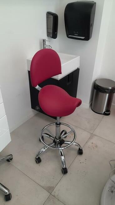 Naprawa mebli medycznych