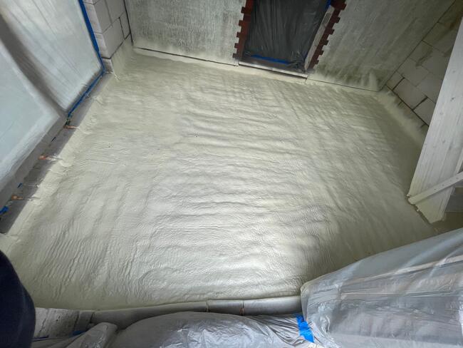 OCIEPLENIE PIANKĄ POLIURETANOWĄ