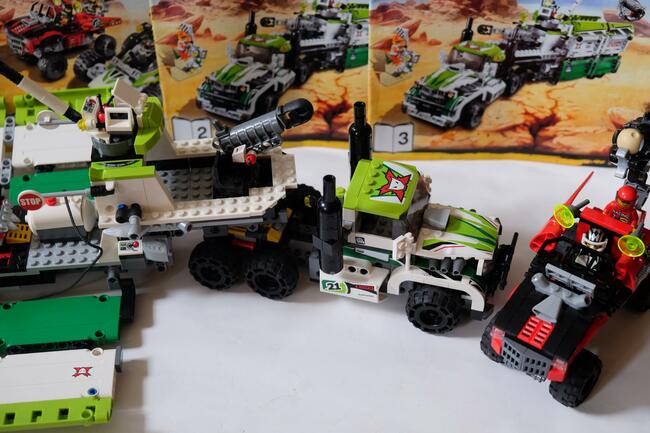 Lego World Racers 8864 - Pustynia zniszczenia- wielkie auto