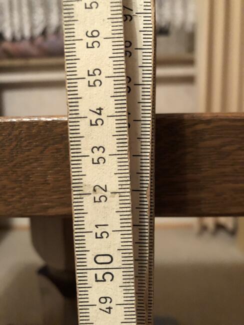 Stolik drewniany, masywny