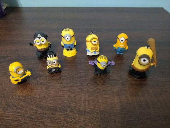 Minionki figurki 8 szt.
