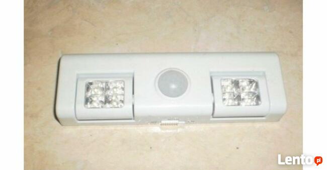 Lampka led z czujnikiem ruchu i ZMIERZCHU na baterie
