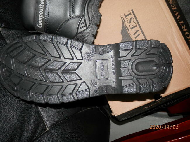 Trzewiki robocze ocieplane nr.43