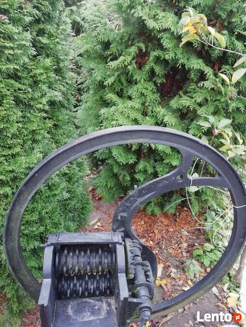 Sprzedam starą sieczkarke