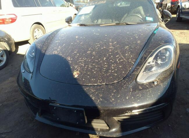 Porsche 718 Boxster 2017, 2.0L, porysowany lakier