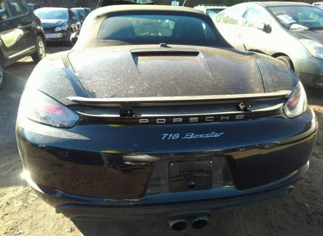 Porsche 718 Boxster 2017, 2.0L, porysowany lakier