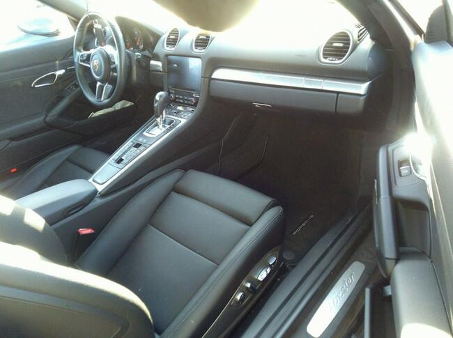 Porsche 718 Boxster 2017, 2.0L, porysowany lakier