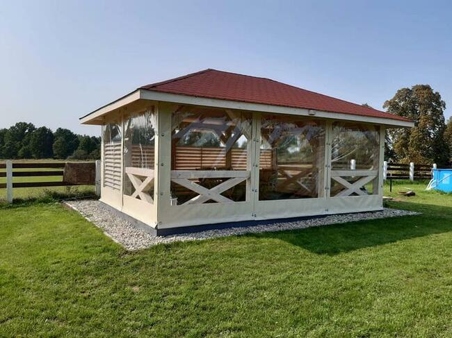 Plandeki na taras - osłony z folii przezroczystej