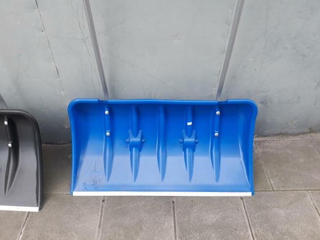 Lopaty zgarniacze do sniegu