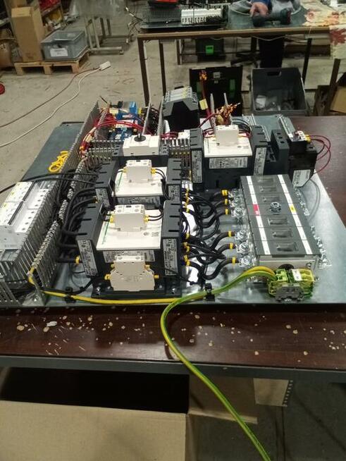 Tylko dla niepolakow️. Produkcja i montaż rozdzielnic.