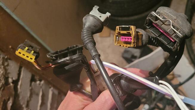 Kostki, magistrale, wtyczki, przewody wody do Audi 80 b4