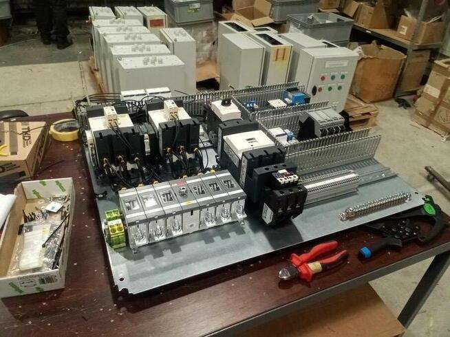 Tylko dla niepolakow️. Produkcja i montaż rozdzielnic.