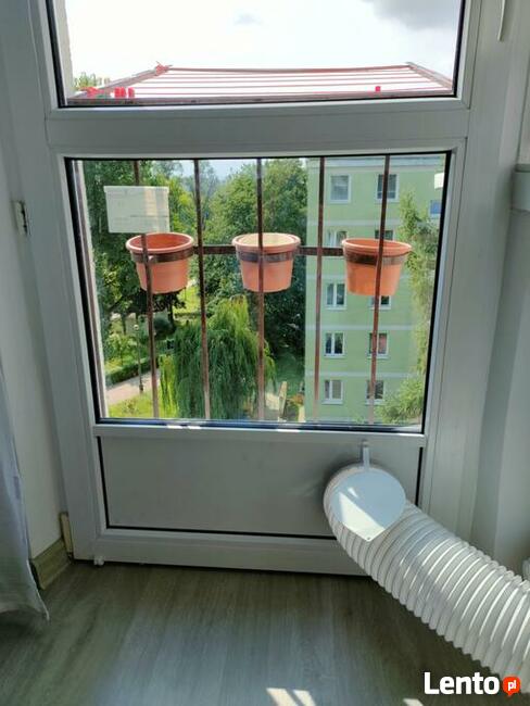 Serwis naprawa regulacja okien , wymiana szyb szklarz