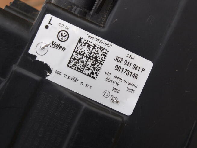 VW Passat B8 lampa lewa przód (Full Led) 2019 - 2022r