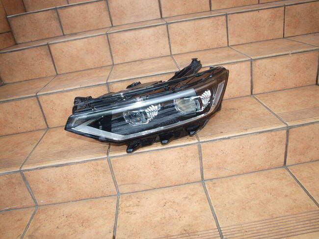 VW Passat B8 lampa lewa przód (Full Led) 2019 - 2022r