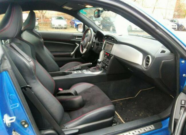 Subaru BRZ 2014, 2.0L, LIMITED, porysowany lakier