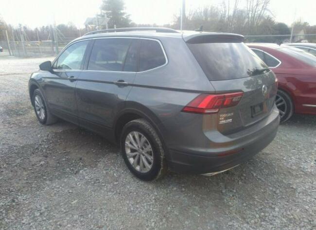 Volkswagen Tiguan 2019, 2.0L, SE, porysowany lakier
