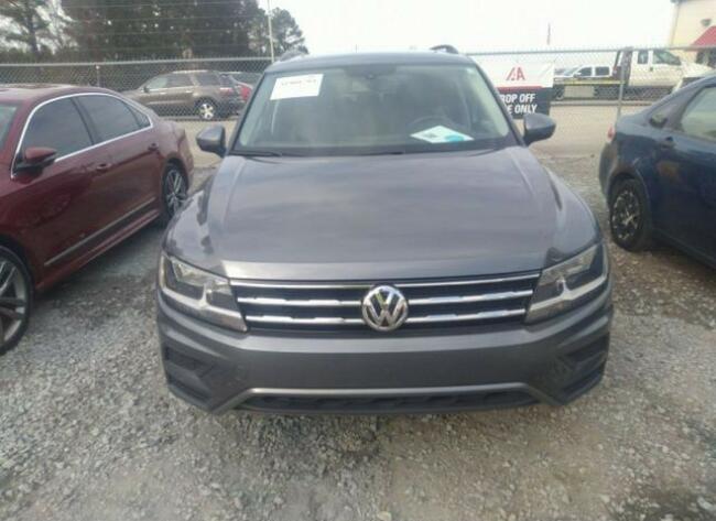 Volkswagen Tiguan 2019, 2.0L, SE, porysowany lakier