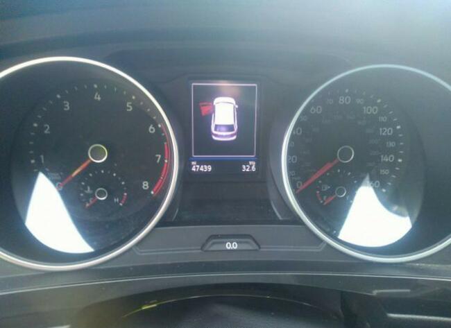 Volkswagen Tiguan 2019, 2.0L, SE, porysowany lakier