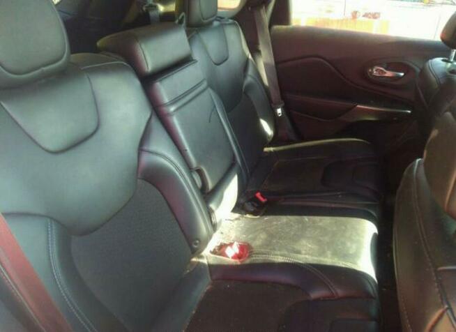 Jeep Cherokee 2019, 2.4L, LATITUDE PLUS, od ubezpieczalni