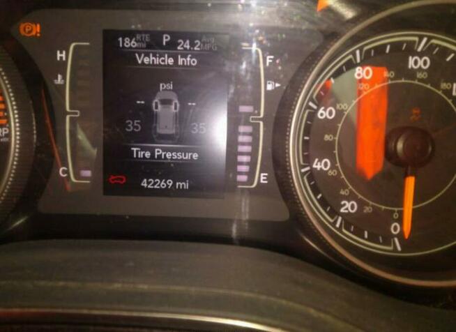 Jeep Cherokee 2019, 2.4L, LATITUDE PLUS, od ubezpieczalni