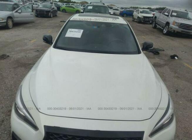 Infiniti Q50 2021, 3.0L, RED SPORT 400, po gradobiciu