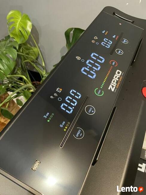 Wynajem bieżnia elektryczna zipro pacto iconsole+