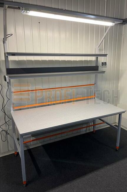 STÓŁ DO KOMPLETACJI MONTAŻU PAKOWANIA I KONTROLI