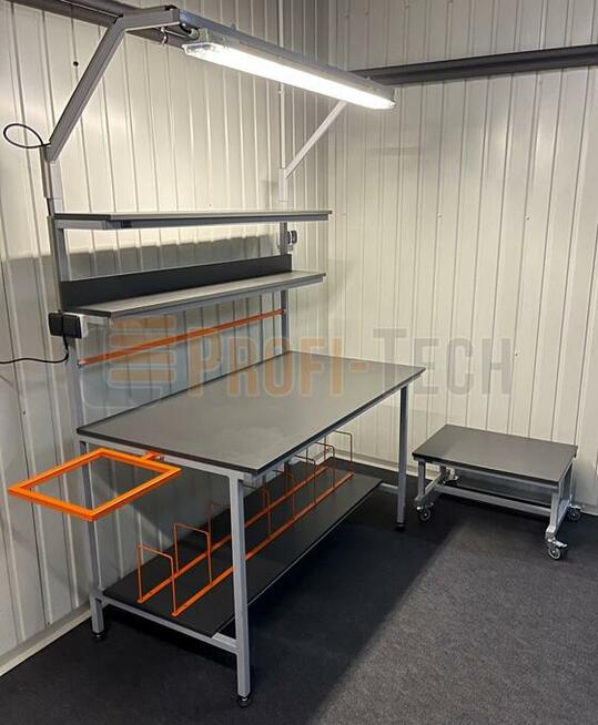 STÓŁ DO KOMPLETACJI MONTAŻU PAKOWANIA I KONTROLI