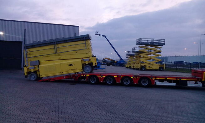 Transport Maszyn Budowlanych Rolniczych Niskopodwoziowy