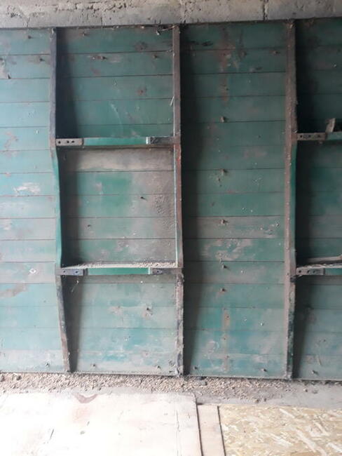 Podłoga drewniana podwójna.