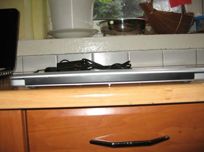 laptop do multimediow internetu szkoly i grania, Nowy gwar